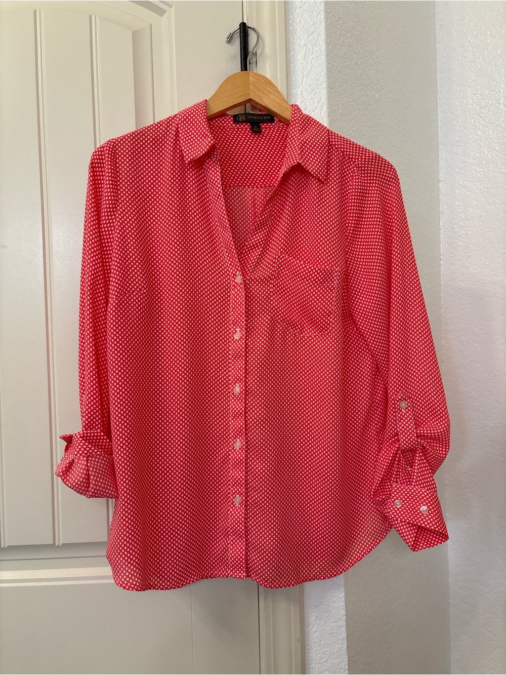 Outback Red Women’s red white polka dot button down front roll tab‎ blouse med